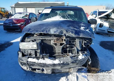 2005 Chevrolet Blazer Ls from USA, damaged, VIN 1GNCT18X05K110190